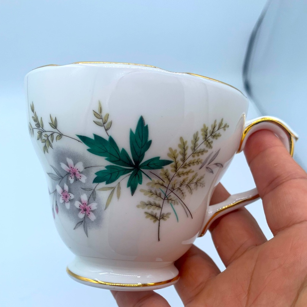 1 Duchess bone china England Louise 364 Cuptea